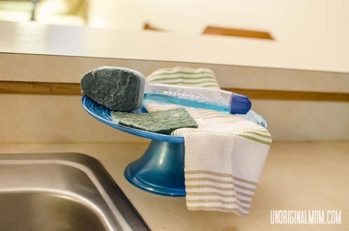 Creative Soap Ideas: Dish Towel Cake (Step-by-Step Tutorial)  #Palmolive25Ways #cbias - Kitchen Concoctions
