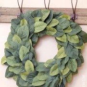 DIY Farmhouse Magnolia Wreath